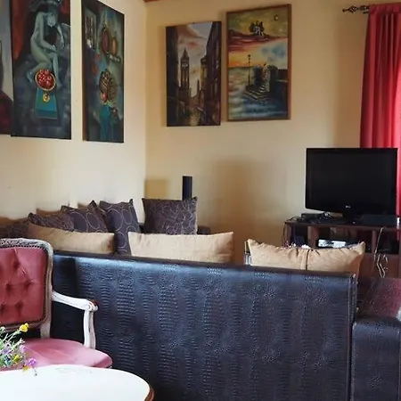 Artist's Apartament